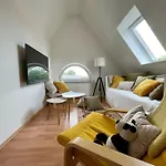 Modernes, Familienfreundliches Apartment In Luebeck